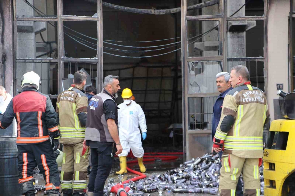 Başkentte kimyasal madde üretimi yapan fabrikada yangın: 1 ölü, 3 yaralı
